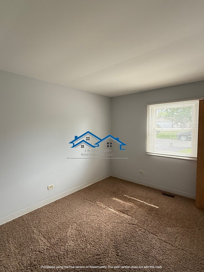 Building Photo - 1618 Kildeer Dr