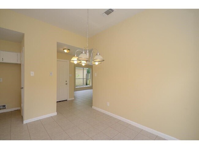 Building Photo - 7611 Shaddock Dr