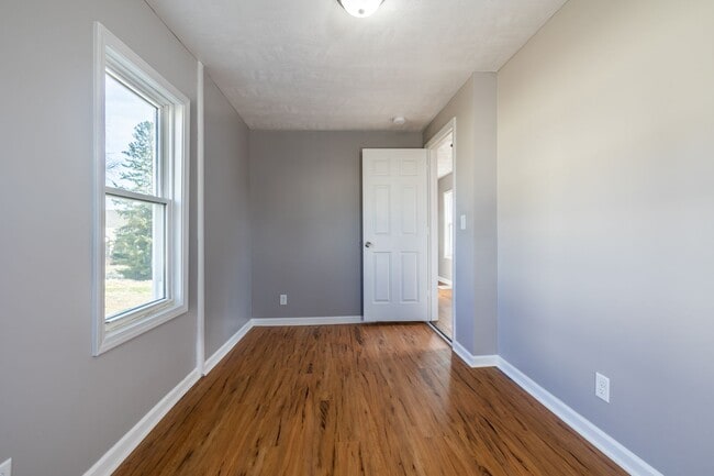 Building Photo - A Great 2BD/1.5BA Single Family Home That Has Been Recently Renovated