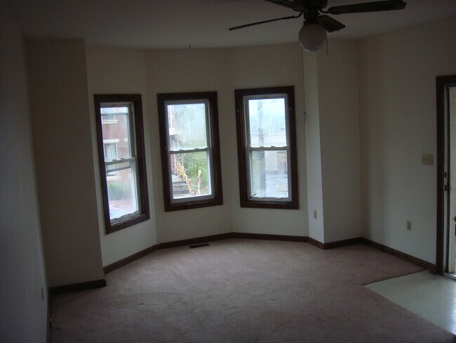 Building Photo - 282-BLD