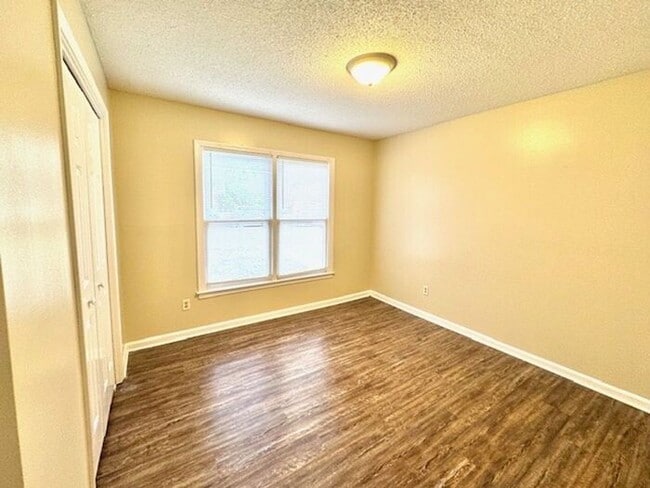 Building Photo - Open House, Friday , May 16 2025 1 PM to 4 PM