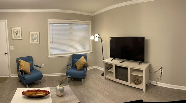 Building Photo - 400 William Hilton Pkwy