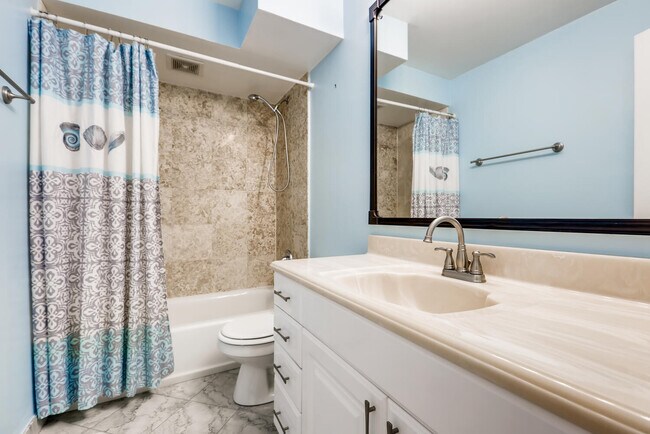 Building Photo - 475 Plum Creek Dr