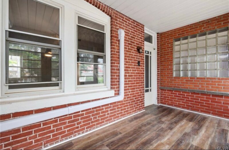 Building Photo - 256 Lehigh Ave