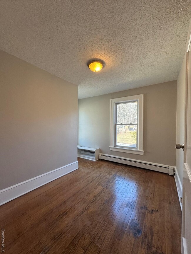 Building Photo - 440 N Main St