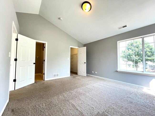 Building Photo - 4624 Courtney Dr