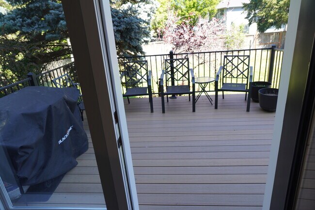 Deck off kitchen - 4311 E 41st Ave