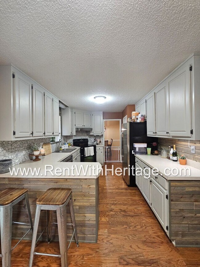 Building Photo - 6849 Quail Pl