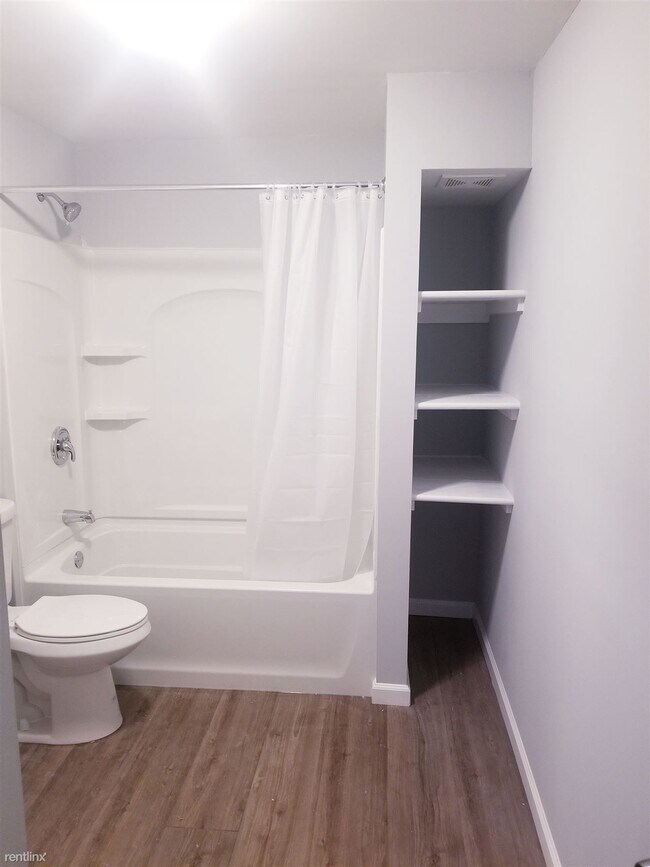 Building Photo - 3 br, 1.5 bath Duplex - 1729 Maryland Aven...