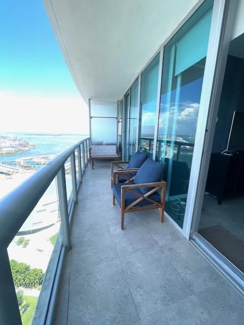 Building Photo - 888 Biscayne Blvd