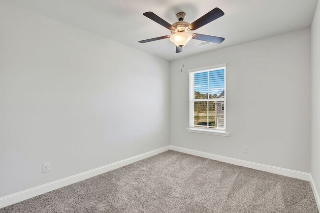 Building Photo - 77 Dorsey Dr