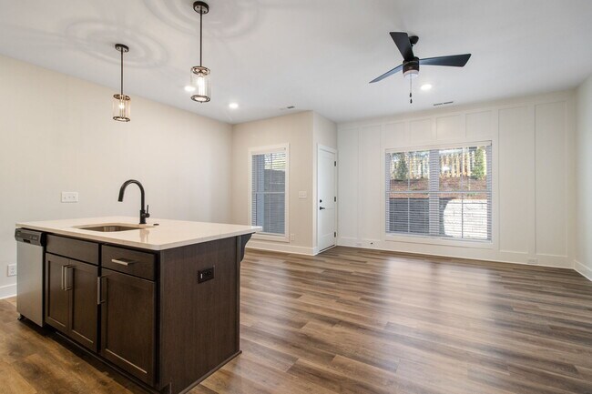 Building Photo - 117 Old Excell Rd