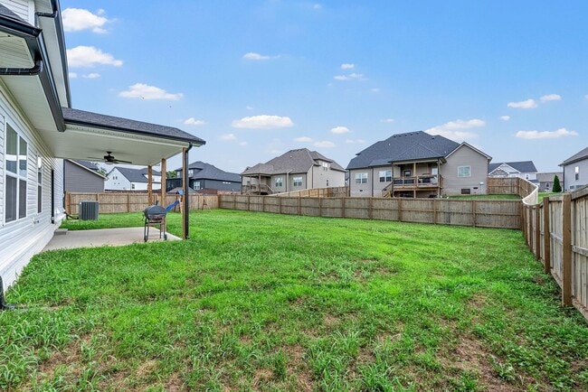 Building Photo - 4 Bedroom 2 1/2 Bath Home For Rent Near Ex...