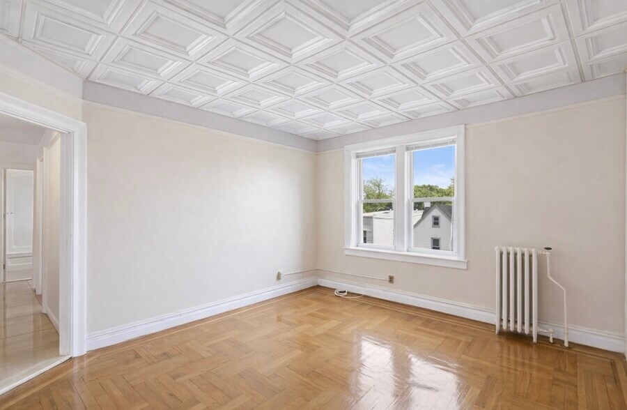 Living Room Angle 2 - 3718 Park Ave