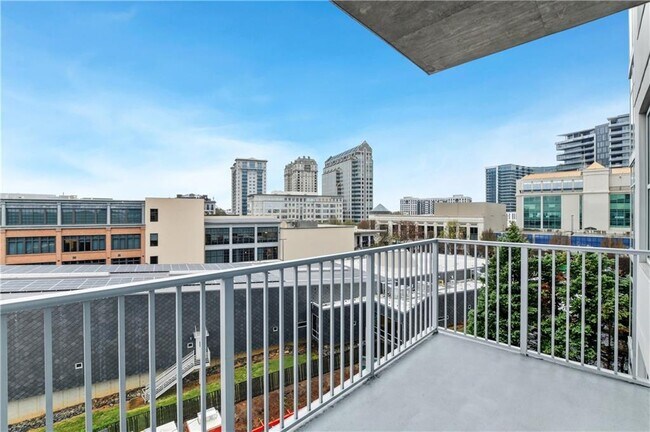 Building Photo - 250 Pharr Rd NE