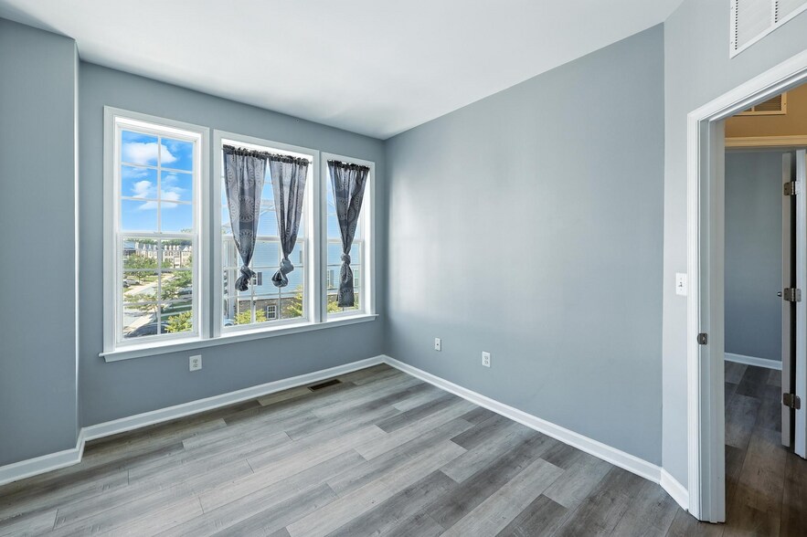 Building Photo - 4905 Forest Pines Dr