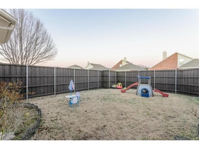 Building Photo - 1402 Vineyard Dr