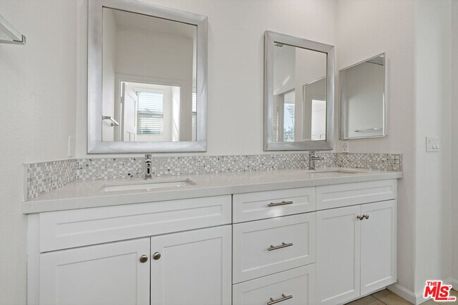 Building Photo - 12259 N Lima Way