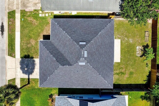 Building Photo - 308 Alba Ln