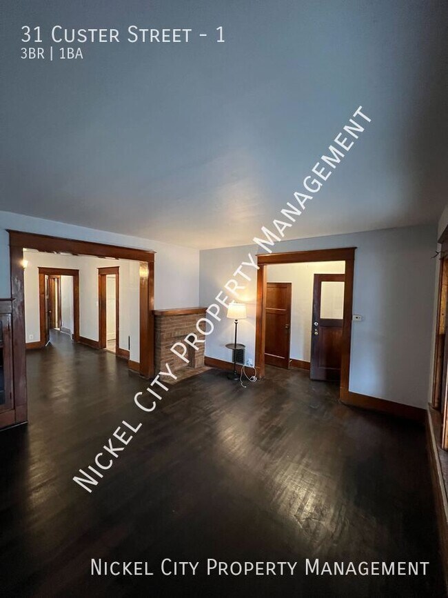 Building Photo - 31 Custer St