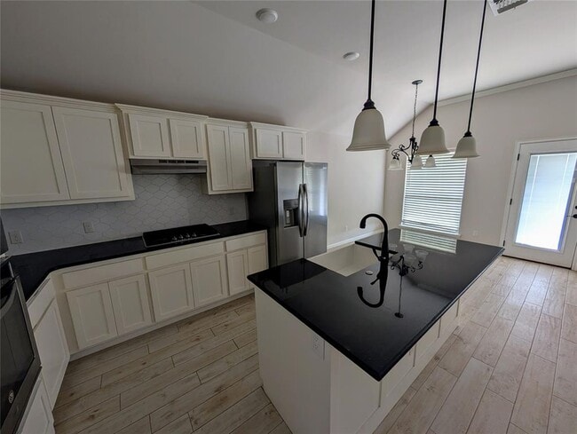Building Photo - 3808 Manderly Pl