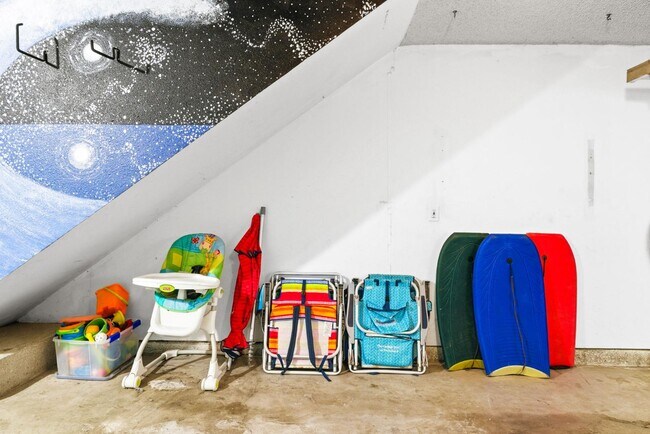 Building Photo - 731 Seacoast Dr