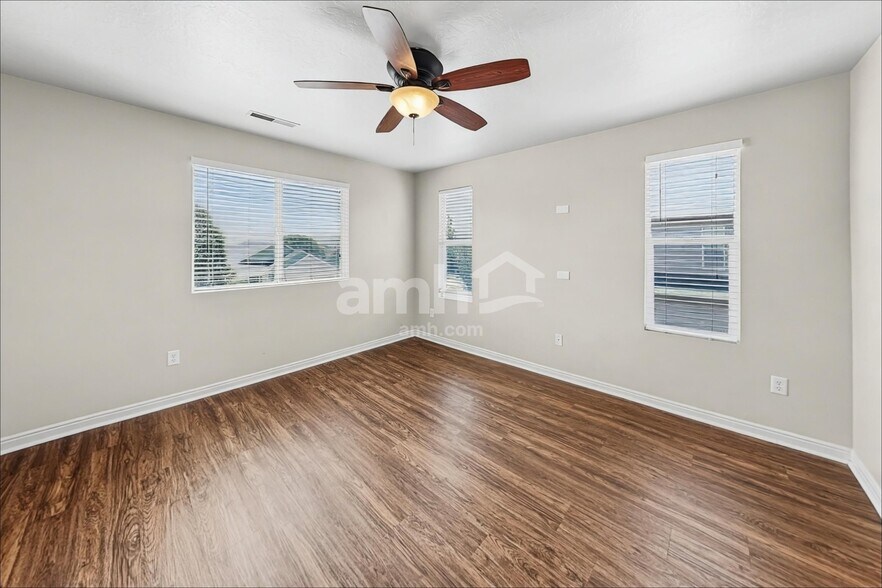 Building Photo - 456 W Bountiful Wy