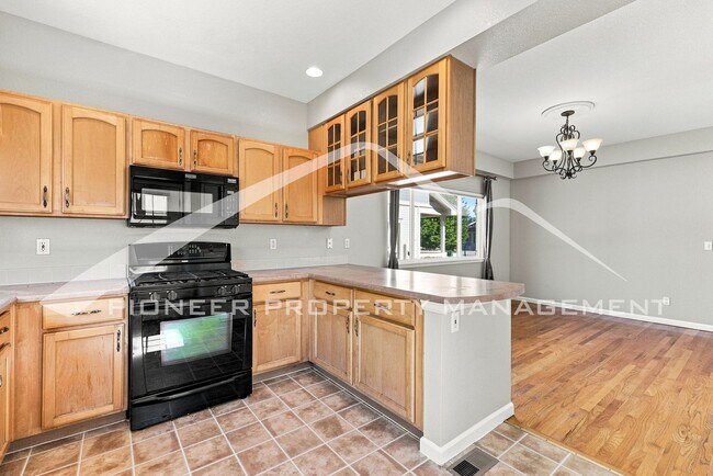 Building Photo - 7978 E Vassar Dr