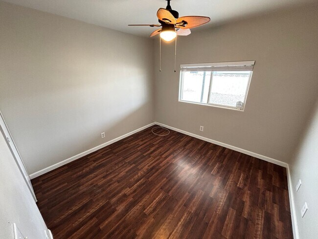 Building Photo - Beautiful 3Bed/2Bath Home located in South...