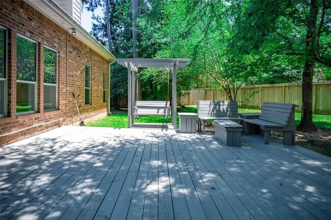 Building Photo - 111 Regan Mead Ct