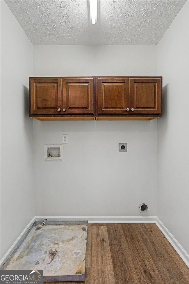 Building Photo - 980 Windcroft Cir NW