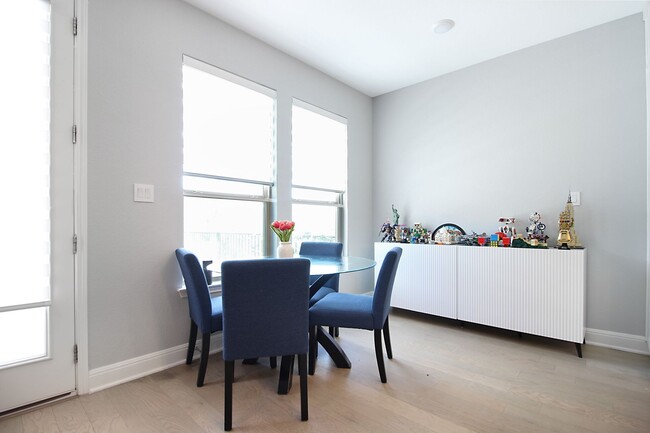 Building Photo - COMING SOON - AUGUST 2025 -Stunning 5-Bedr...