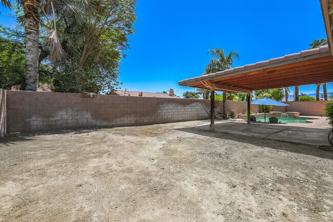 Building Photo - 47820 Calle Zafiro