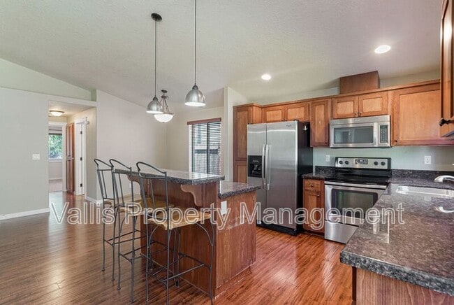 Building Photo - 2387 Equestrian Loop S