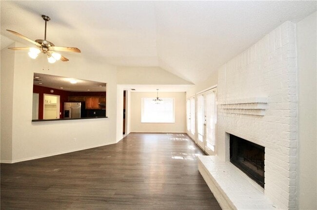 Building Photo - 8009 Cahill Dr