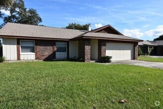 Building Photo - APOPKA: 3 bed/2 bath POOL HOME - AVAILABLE...