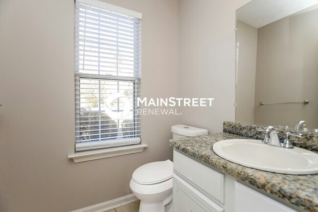 Building Photo - 3 Bedroom Pet-Friendly Home in Marietta, GA with Main Street Renewal