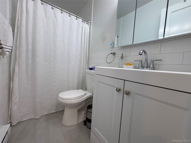 Building Photo - 30 Barstow Rd