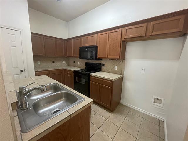 Building Photo - 1338 Piedmont Dr