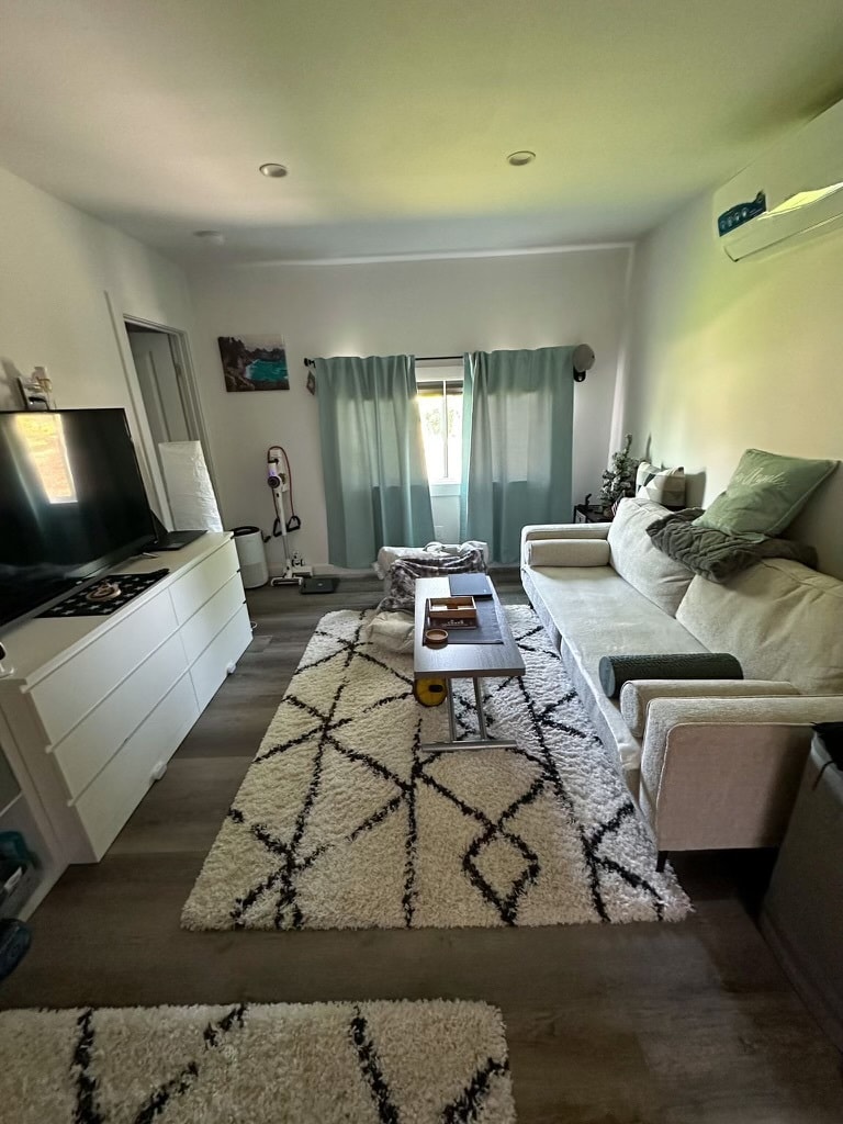 Building Photo - 20648 Cantlay St