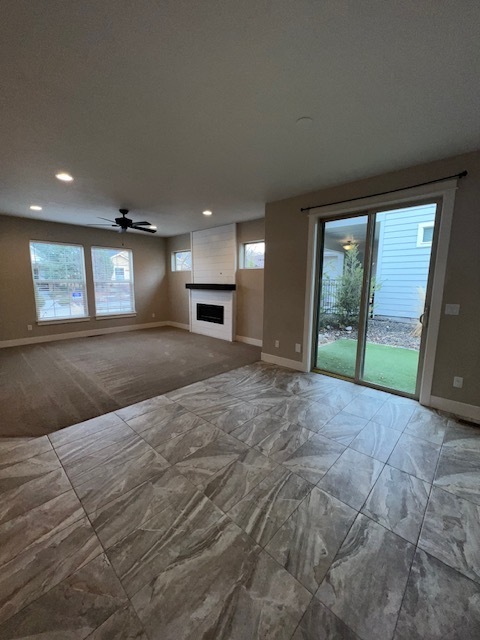 Building Photo - 4 Bed 2.5 Bath in Boise!