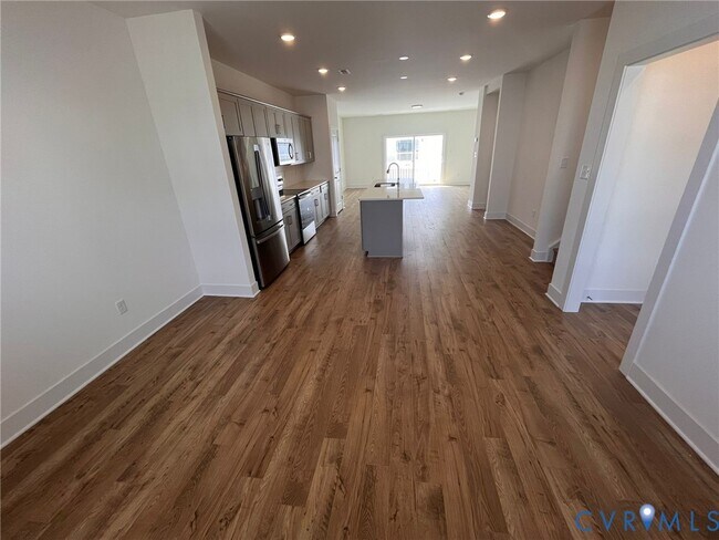 Building Photo - 15354 Oasis Sun Aly
