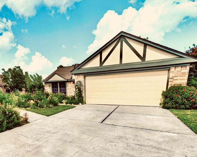 Building Photo - 19407 Glenway Falls Dr