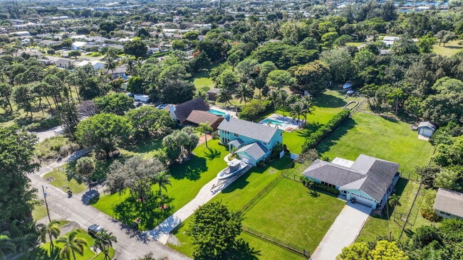 Building Photo - 6701 Hillside Ln