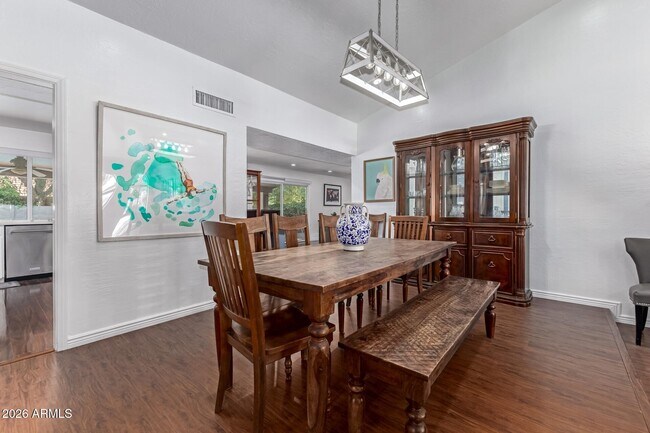 Building Photo - 11401 N 45th Pl