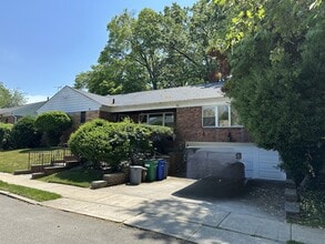 Building Photo - 21716 Stewart Rd