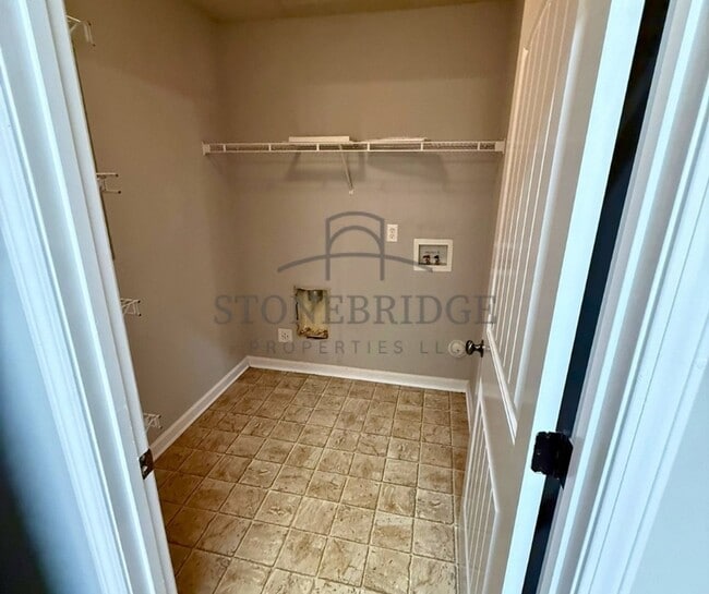 Building Photo - 2 bed, 2 bath, 1 level townhome in Calera