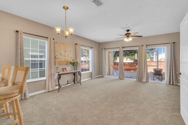 Building Photo - Winter Garden Townhome