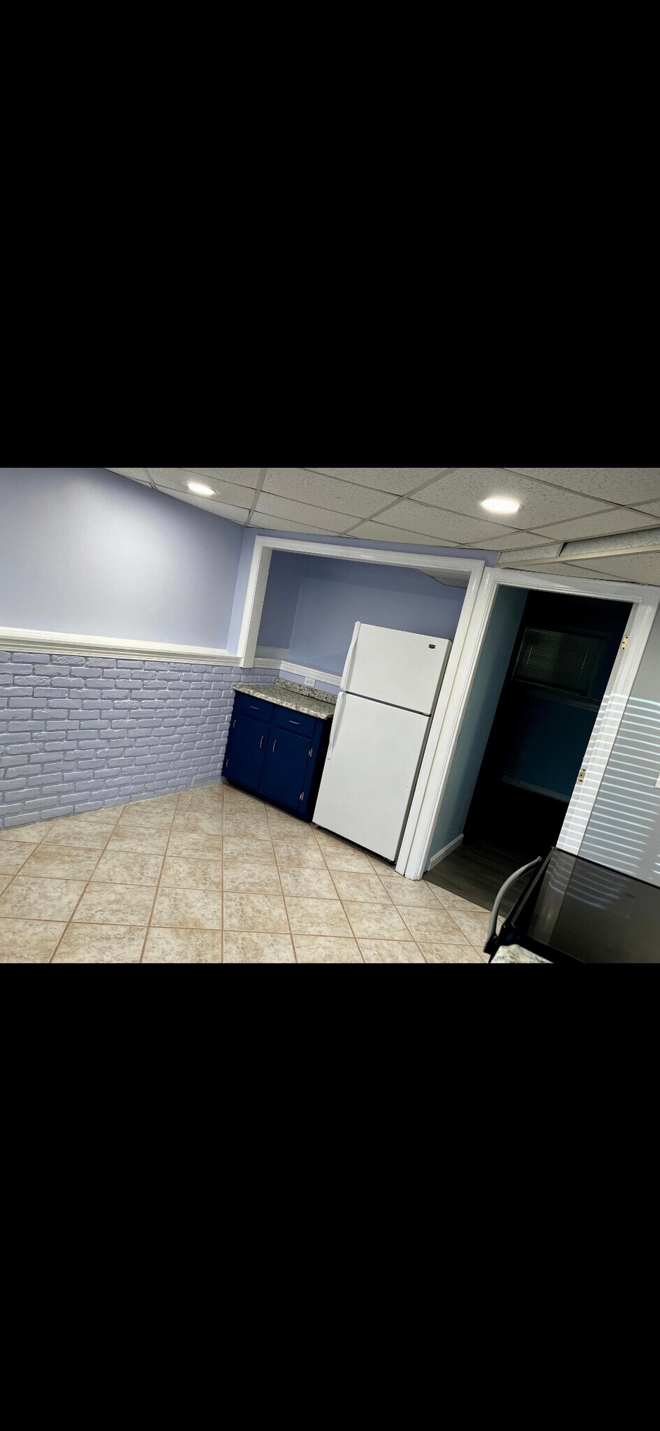 Building Photo - 6 1/2 Floyd Rd