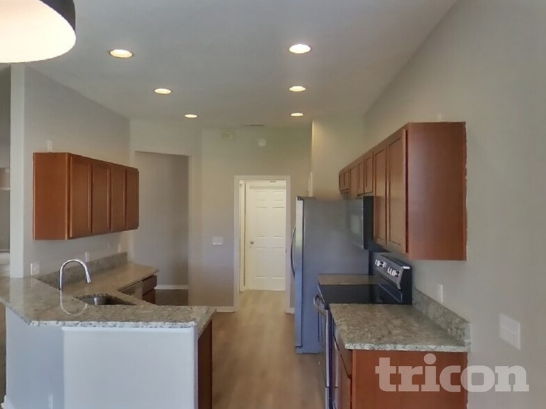 Building Photo - 10744 Carloway Hills Dr